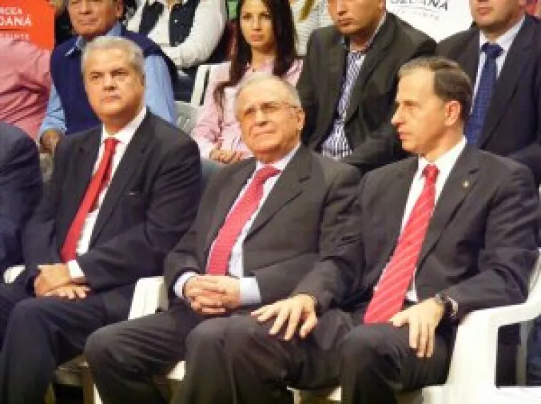 Solutia PSD: Conducere colectiva Geoana-Diaconescu-Nastase