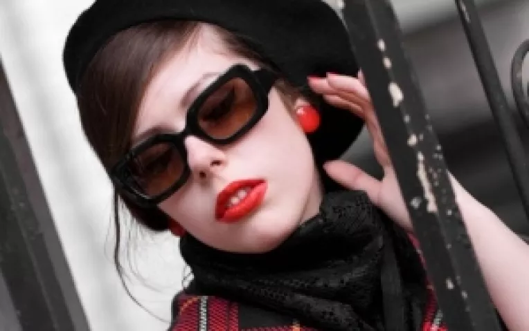 Sondaj: Frantuzoaicele le surclaseaza pe englezoaice la capitolele sexy, seductie, eleganta si silueta