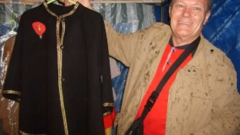 Sotii Alice Gabriela si Ioan Pop: "Modele noi de pelerine si poncho-uri, la targul Piata Taraneasca si Mester(Esti)!"