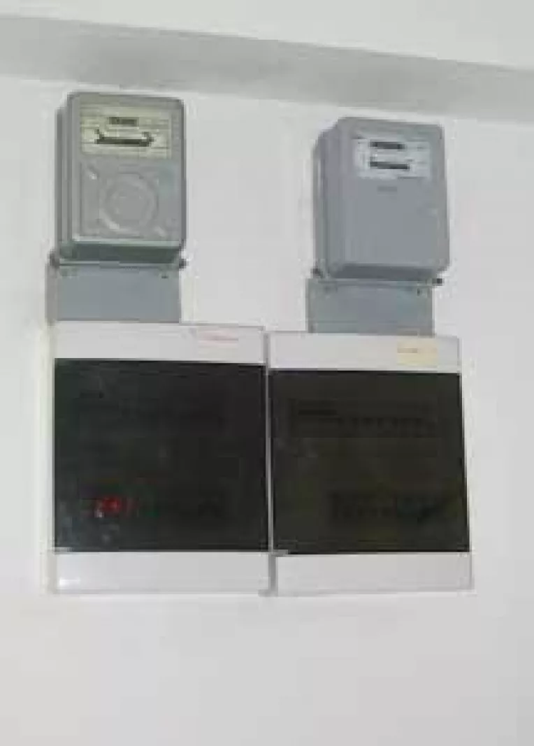 Statul ne fura la curent cu legea in mana