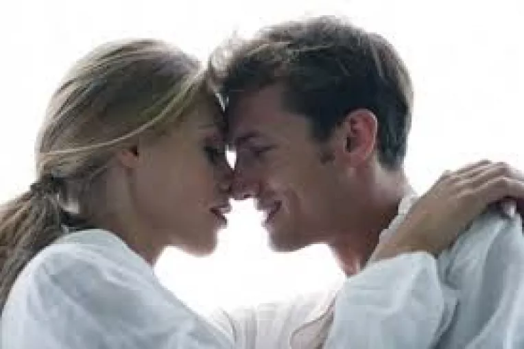 Studiu: partida ideala de amor trebuie sa dureze intre 7 - 13 minute