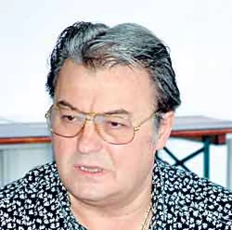 Tanasescu si Ivanovici, exclusi din PRM