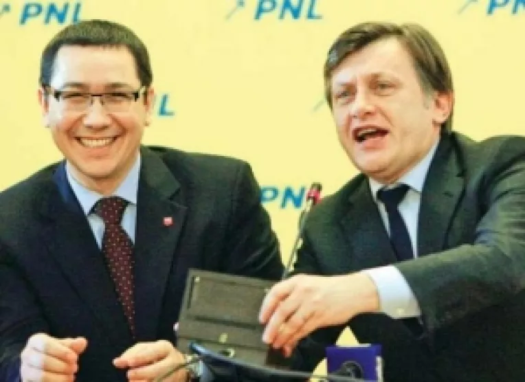 Tandemul castigator Antonescu-Ponta surclaseaza tandemul pagubos Basescu-Boc