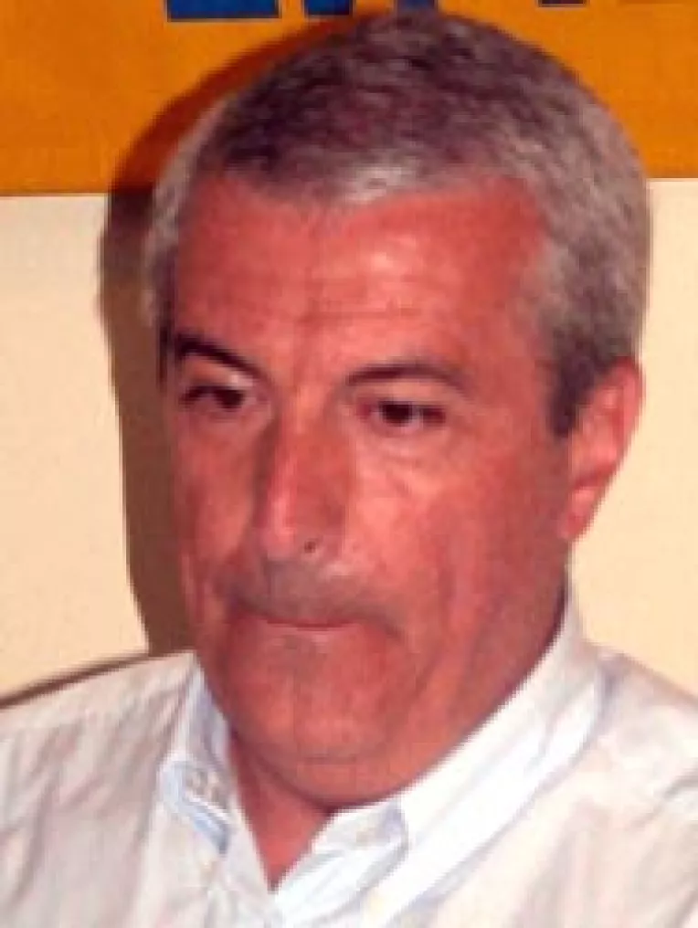 Tariceanu a cerut democratilor sa nu primeasca „dezertorii” din PNL