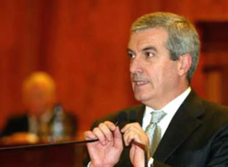 Tariceanu a raspuns precaut acuzatiilor lansate de Basescu