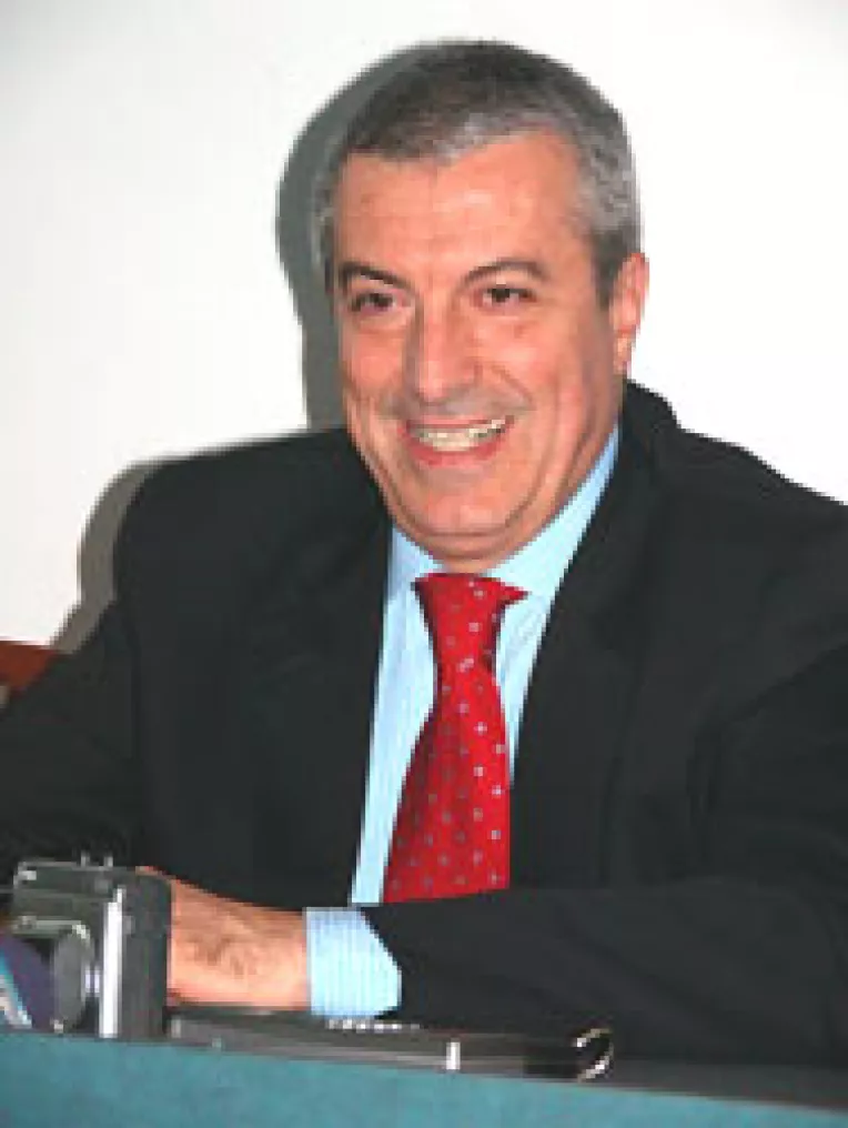 Tariceanu arunca anatema anticipatelor asupra prietenilor si dusmanilor
