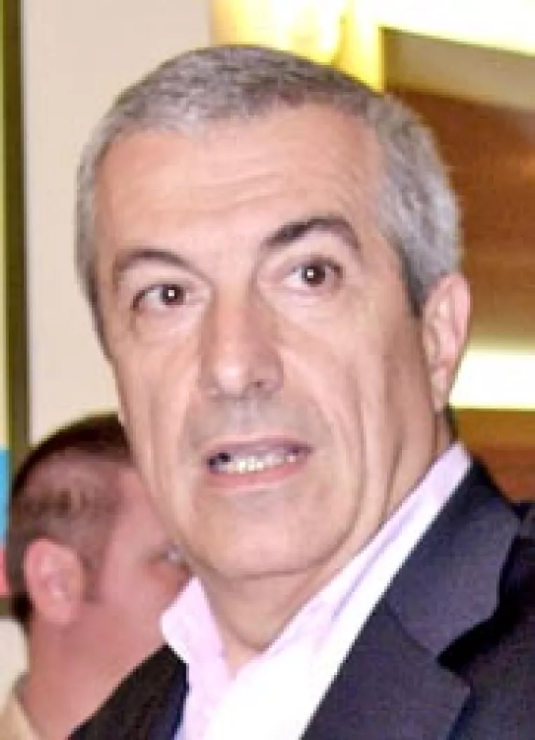 Tariceanu, executat in direct de Basescu