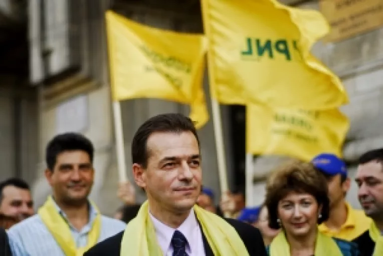 Tariceanu ii indeamna pe bucuresteni sa-l voteze pe Orban