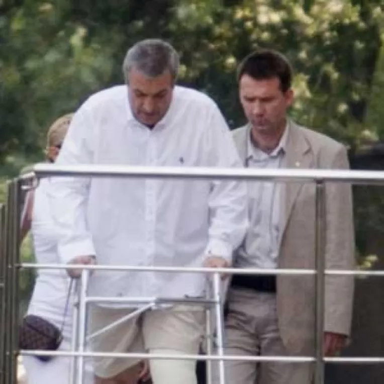 Tariceanu merge la control
