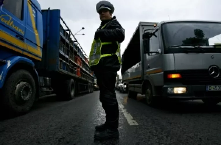 Tariceanu: Protestele transportatorilor au o natura politica