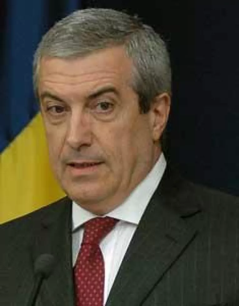Tariceanu si-a prezentat lista cu noii ministri. Guvernul fostului premier al Aliantei D.A.