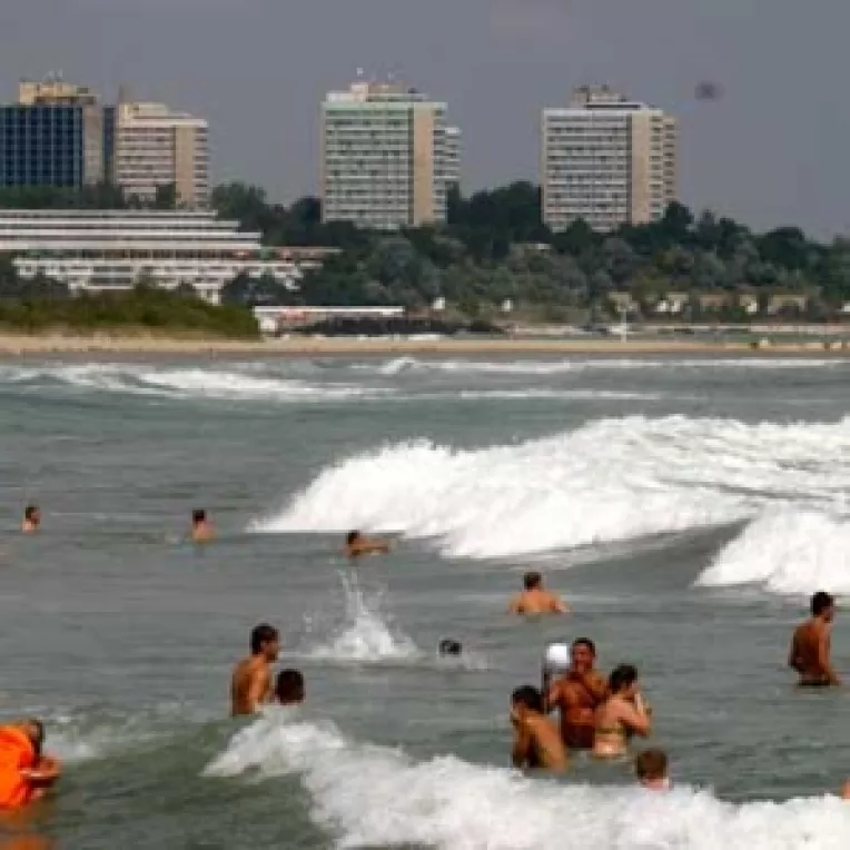 Tarifele pe litoral scad cu 10%-15%