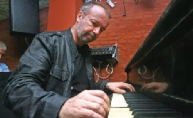 "Tempo de amor" si "Dinner For One", doua albume care se vor lansa pe 12 decembrie la Teatrul Mignon