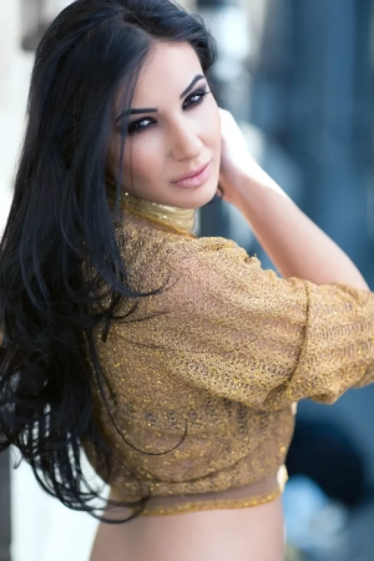 Textiera lui Liviu Varciu a studiat medicina naturista

