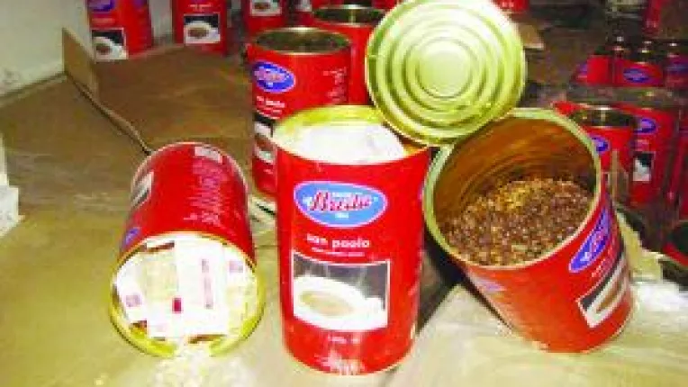 Tigari de contrabanda in... cutii de cafea 