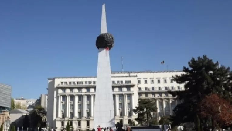 Tinta daramarii simbolului Revolutiei din Decembrie 1989 este distrugerea morala a Romaniei