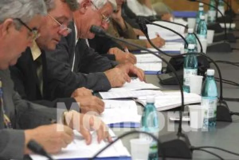 Topul politicii galatene