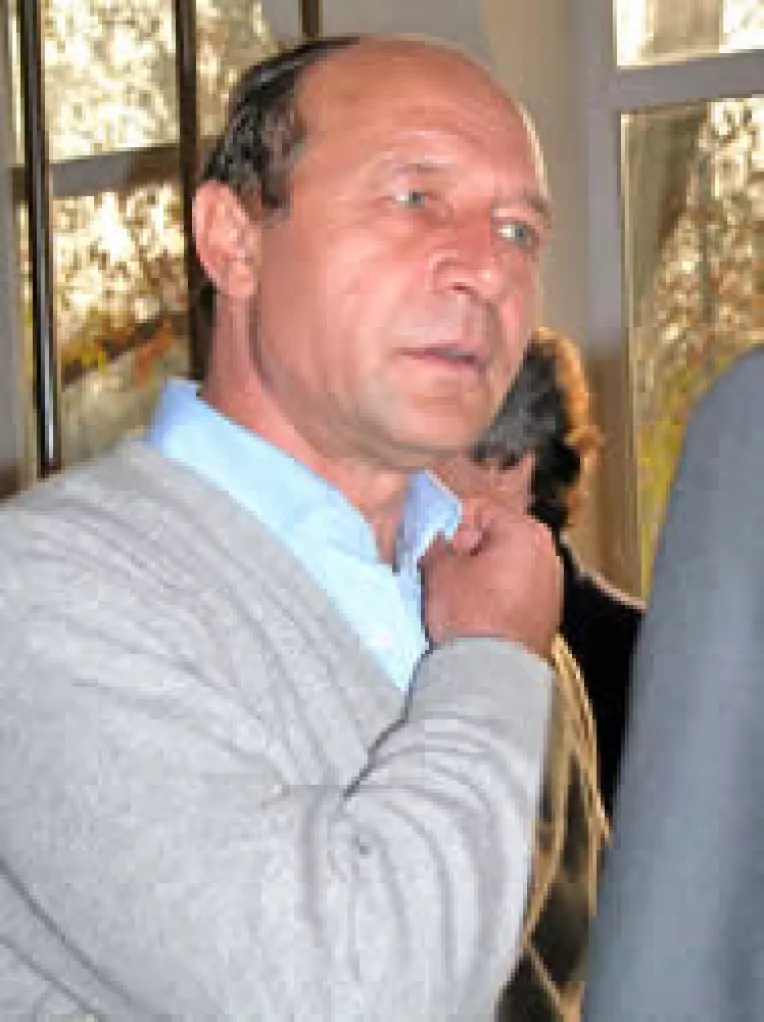 Traian Basescu arunca o bomba cu efect PUR intarziat