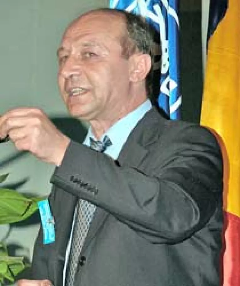 Traian Basescu vrea noi legi ale securitatii nationale