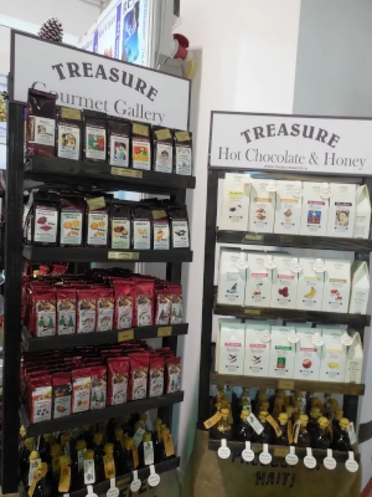 Treasure va asteapta la targul de la Sala Dalles cu ceaiurile speciale de Craciun