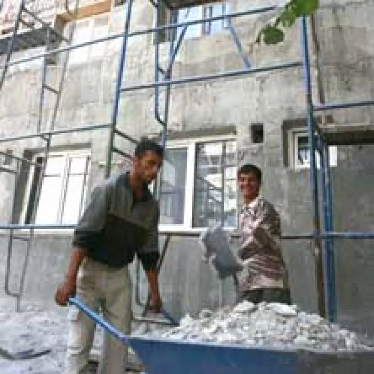 Trei euro pe metrul patrat pentru izolarea termica a locuintei