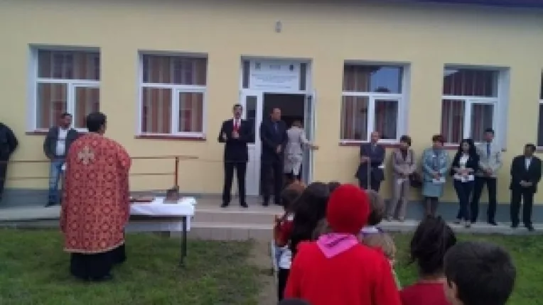 Tur de forta, alaturi de echipa de campanie, al senatorului Laurentiu Florian Coca