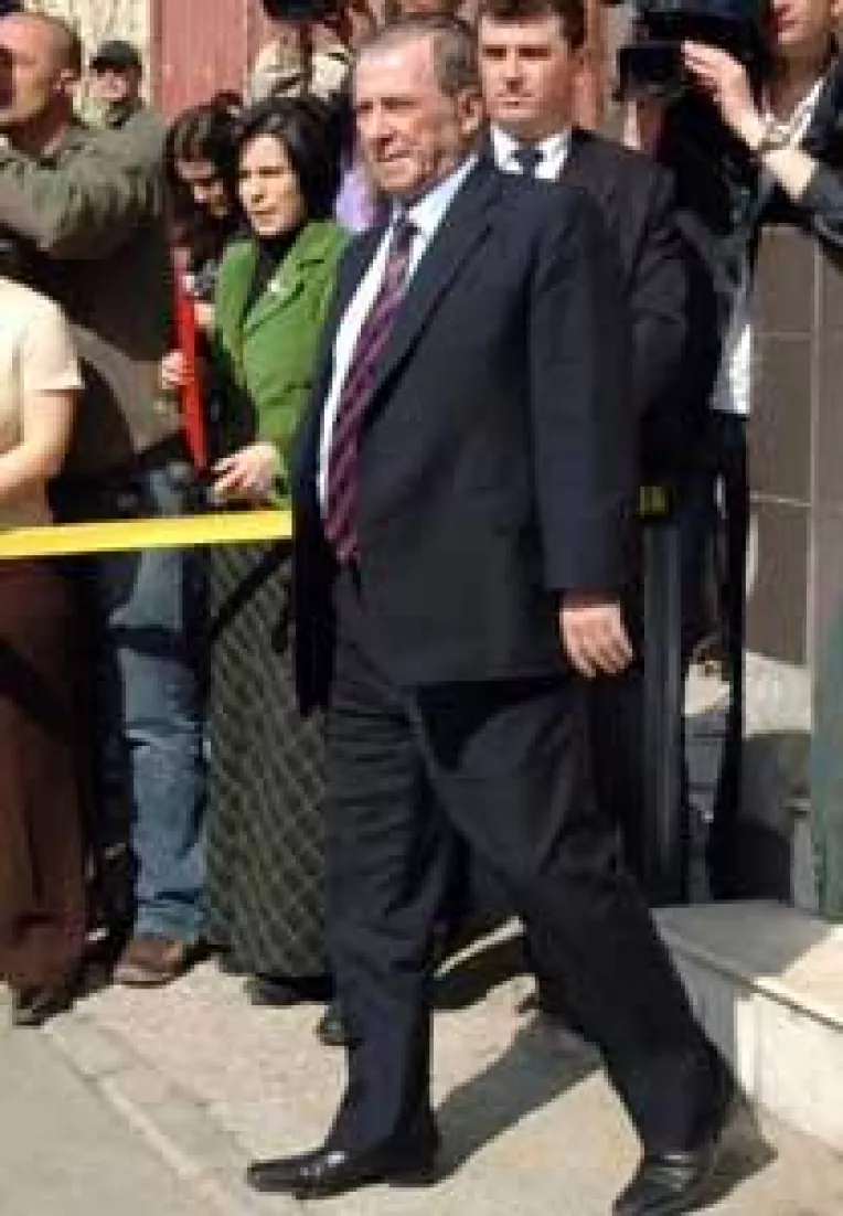 Turianu se razbuna pe premier