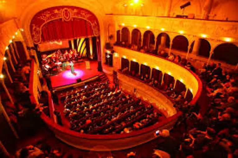 TVR 2 si TVR HD difuzeaza duminica, 3 aprilie, Gala Premiilor Radio Romania Cultural