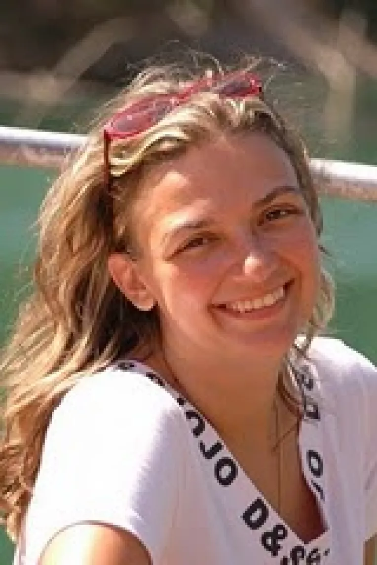 UDMR este principalul vinovat de mentinerea la putere a acestui guvern care duce Romania la faliment