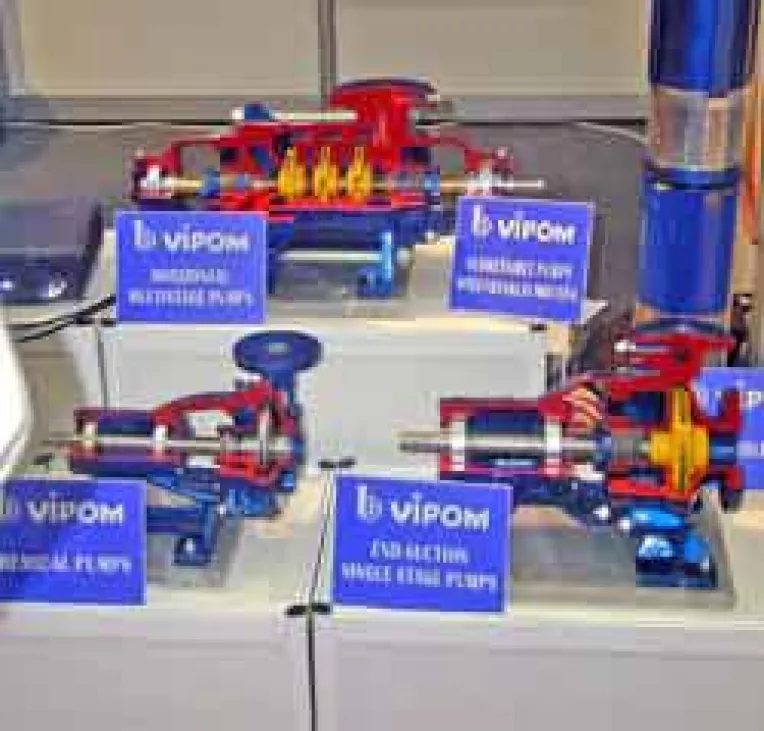 Umbrela "hands free" si modul individual de protectie antiterorista, la INVENTIKA 2006