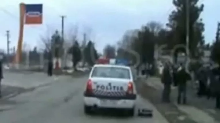 Un copil a fost accidentat de un politist, la Oravita
