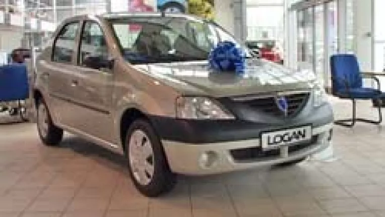 Un Logan de 10.000 mii de euro este dotat cu tot tacamul