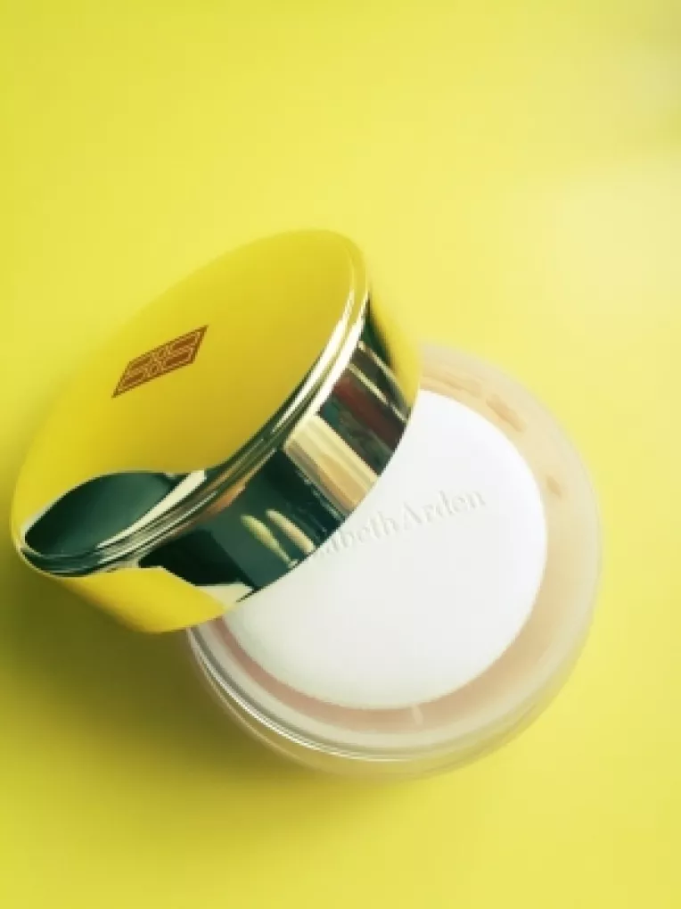 Un nou produs Elizabeth Arden se lanseaza la Sephora Mega Mall