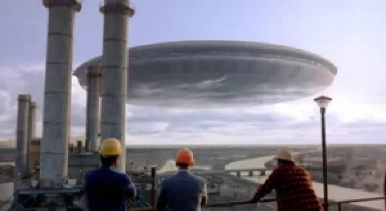 Un OZN surprins deasupra unei mine de cupru din Chile