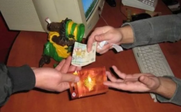 Un tanar de 24 de ani din Galati s-a sinucis din cauza consumului de etnobotanice