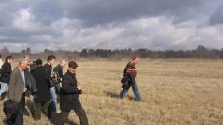 Unde s-a dus un eurocentru merge si un Europark. Solomon o face din nou