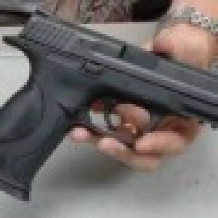 Uninominalele dauneaza grav sanatatii...
Un candidat PDL Bihor spune ca daca pierde alegerile se impusca in direct la televiziune