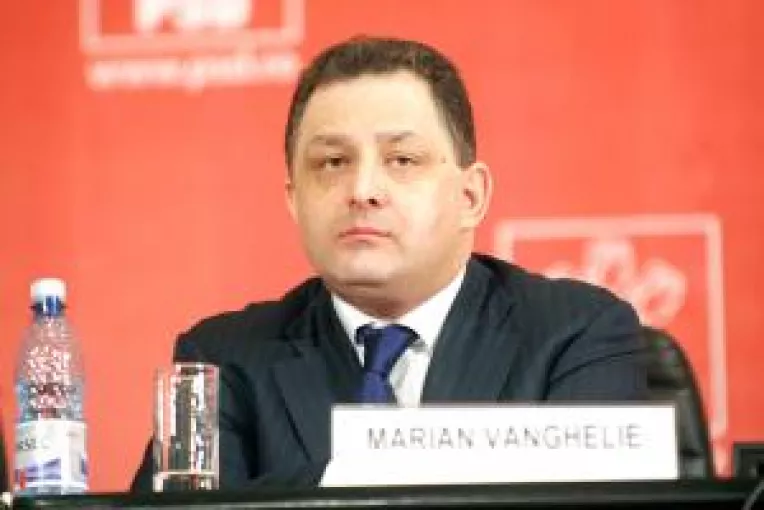 Vanghelie nu e indragostit de Geoana