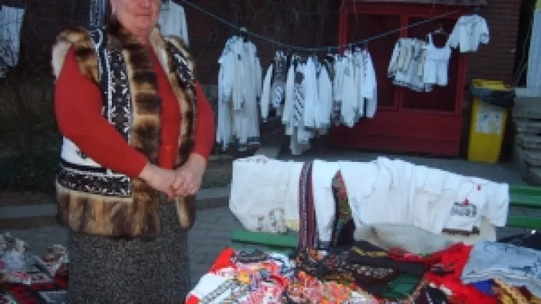 
Vera Andronic: "Bundita din blana de dihor, la targul de la MTR!"