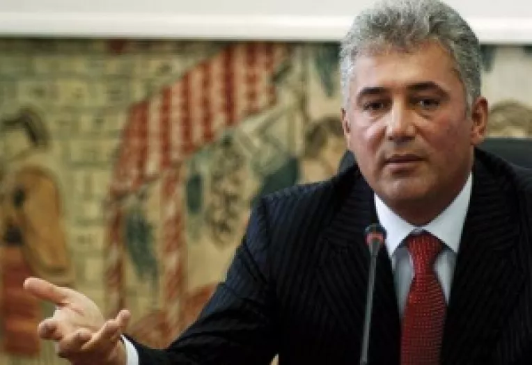 Videanu infirma previziunile Comisiei Europene:
"Crestere economica de 2,5% si deficit bugetar de 2% pe 2009"