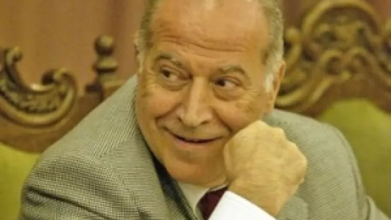 Voiculescu crede ca pe timp de criza, un Guvern cu Patriciu ar fi mult mai eficient decat cel cu Boc